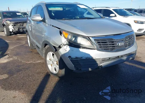 2013 Kia Sportage Lx z USA, uszkodzony, nr VIN KNDPB3A22D7448005